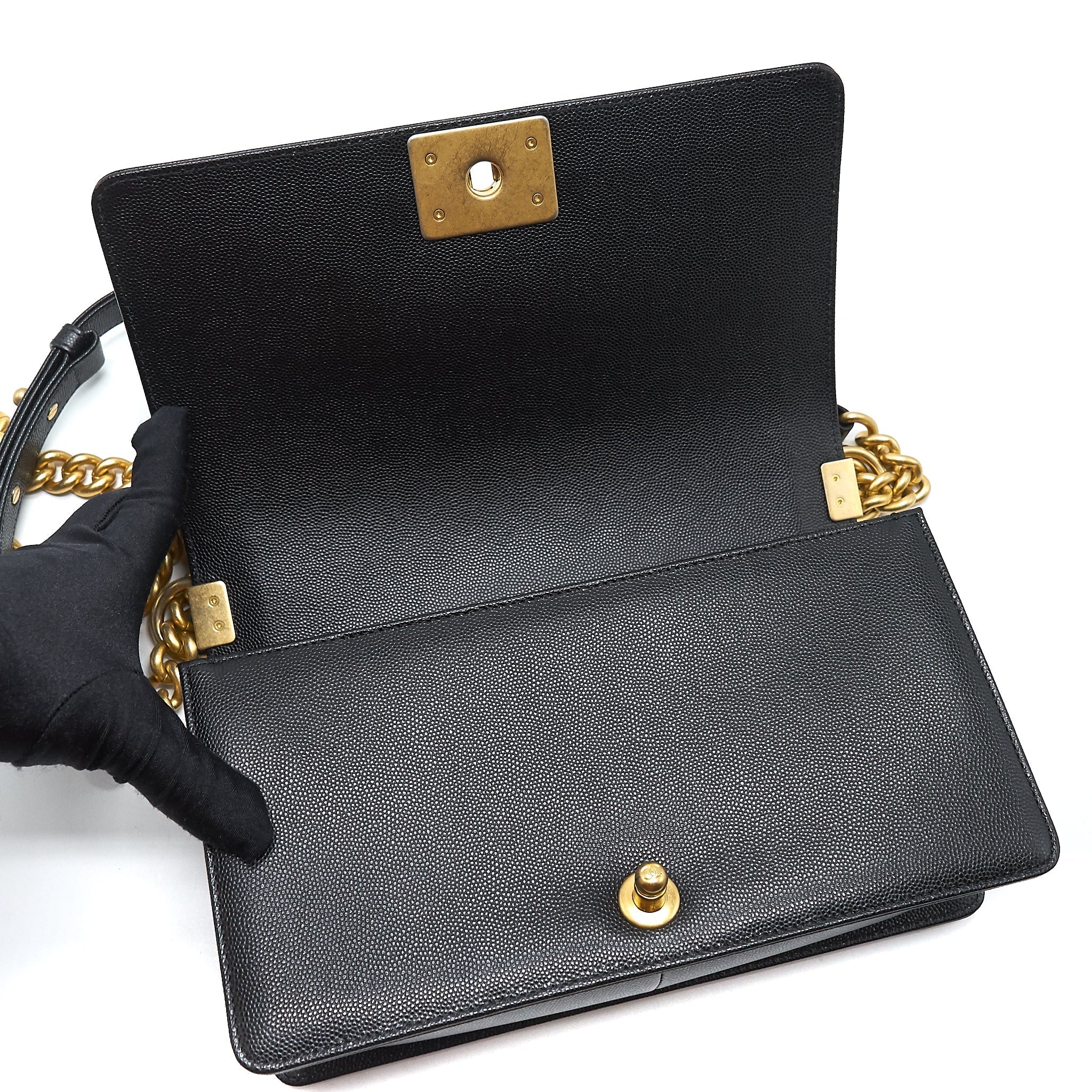 Chanel Medium leboy black Caviar
