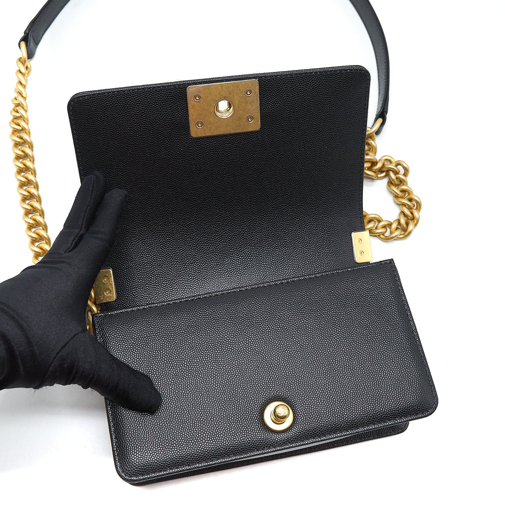 Chanel Small Boy Bag Caviar black