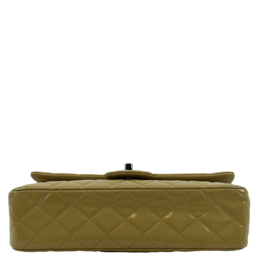 CHANEL Classic Jumbo Double Flap Quilted Leather Shoulder Bag Beige