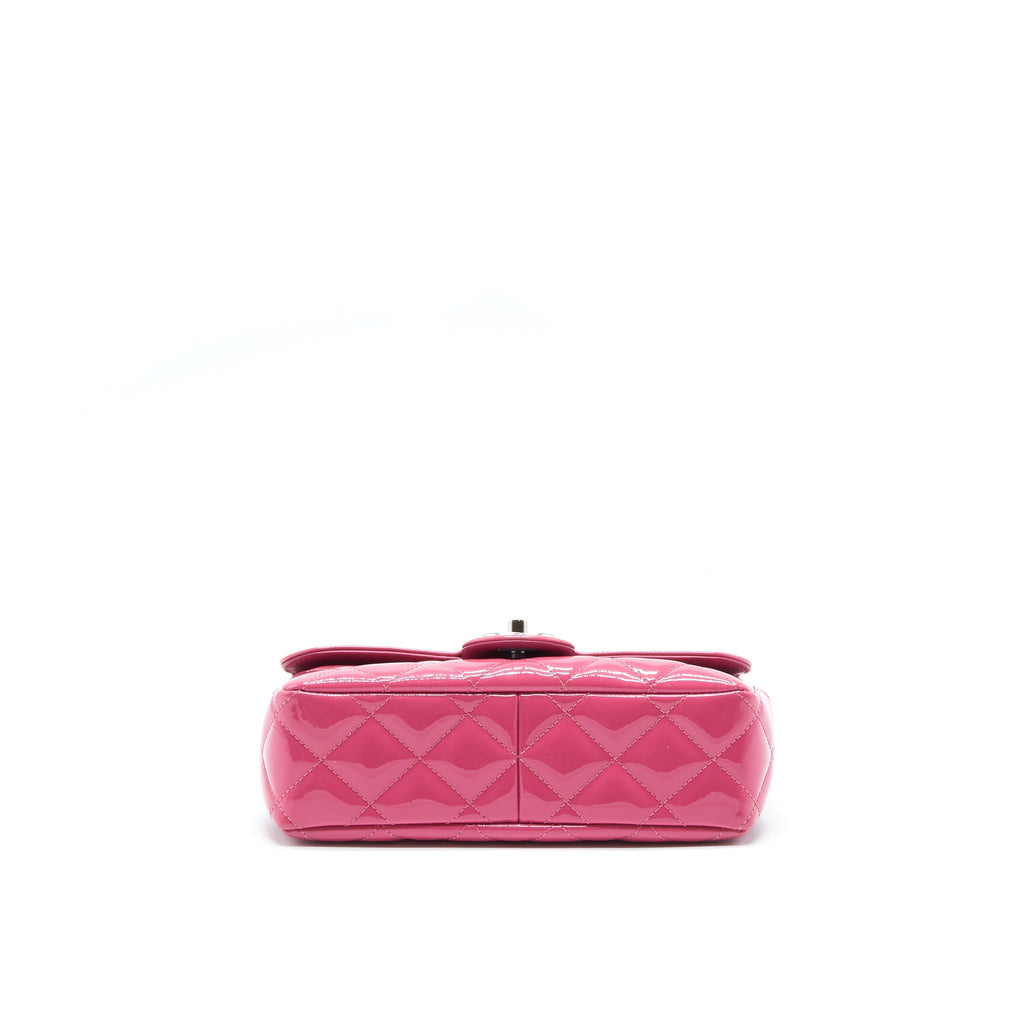 Chanel Coco Shine Flap Bag Patent Pink