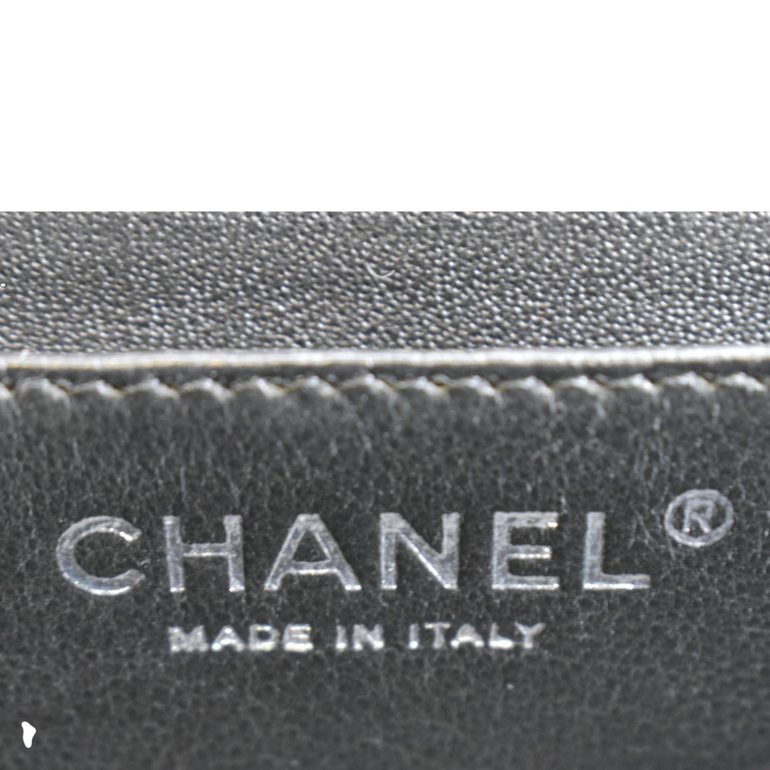 CHANEL Classic Maxi Single Flap Quilted Caviar Leather Shoulder Bag Black
