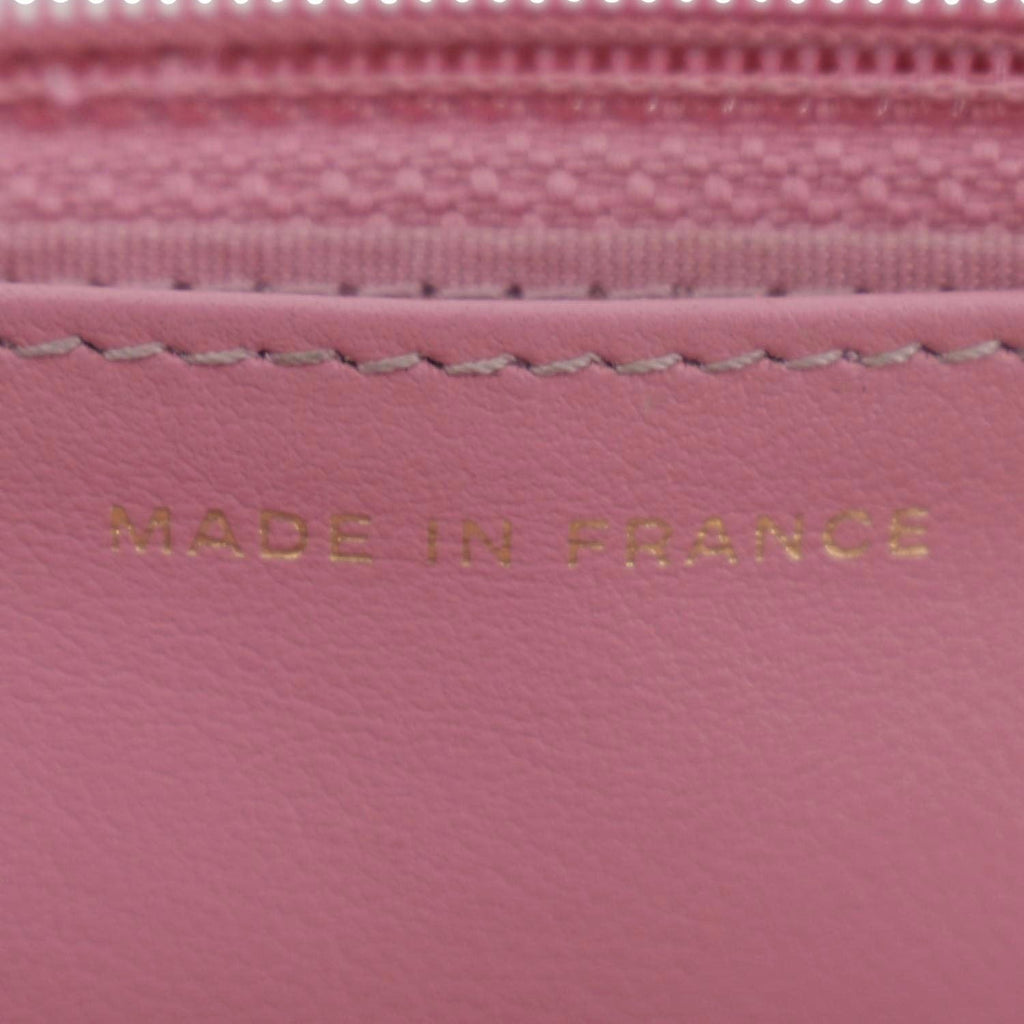 CHANEL Boy Flap Quilted Leather Shoulder Bag Pink