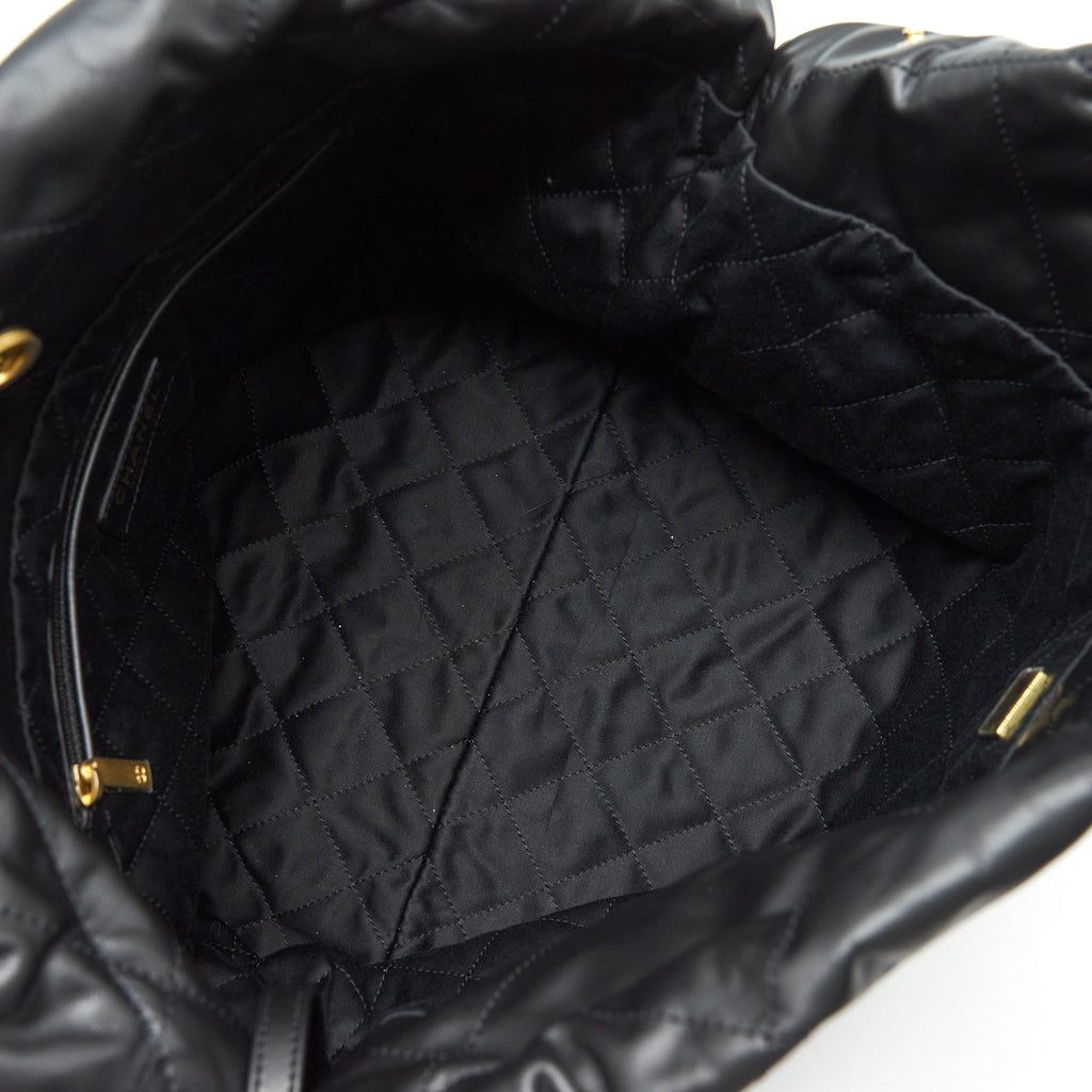 Chanel 22 Handbag Shiny Calfskin Black