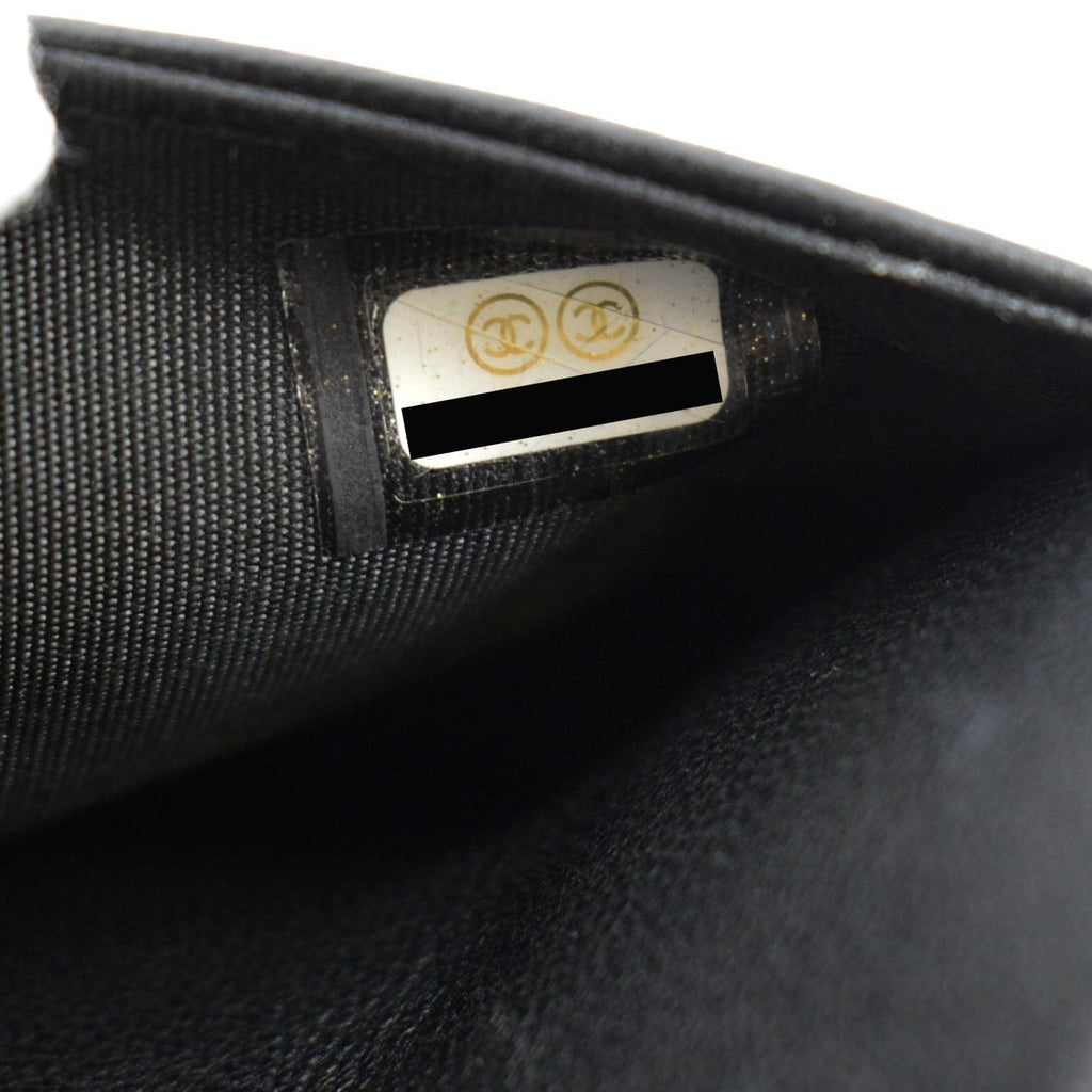 CHANEL Boy Flap Woven Raffia Leather Shoulder Bag Black