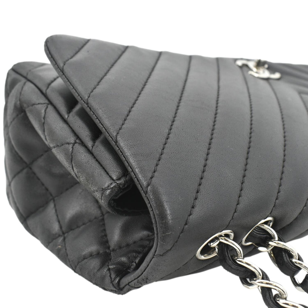 CHANEL Surpique Jumbo Chevron Lambskin Leather Flap Crossbody Bag Black