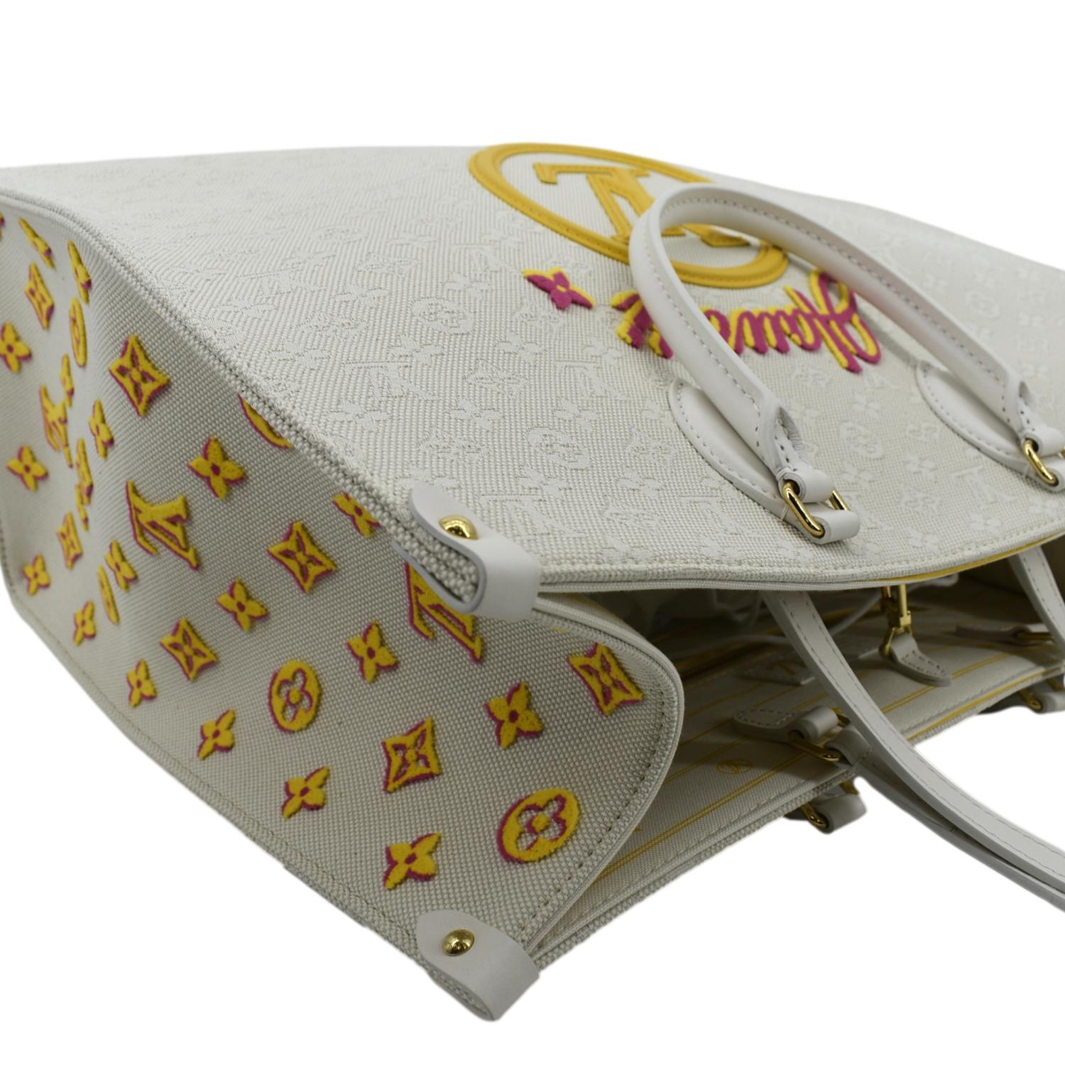 LOUIS VUITTON Hawaii Onthego GM Monogram Tuffetage Tote Shoulder Bag Off White