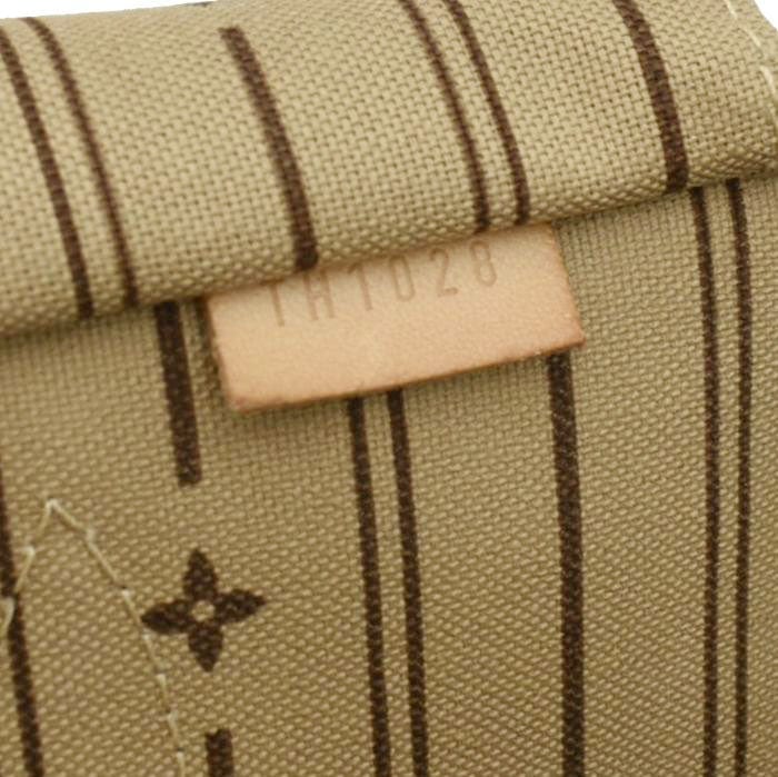 LOUIS VUITTON Neverfull GM Monogram Canvas Tote Bag Brown