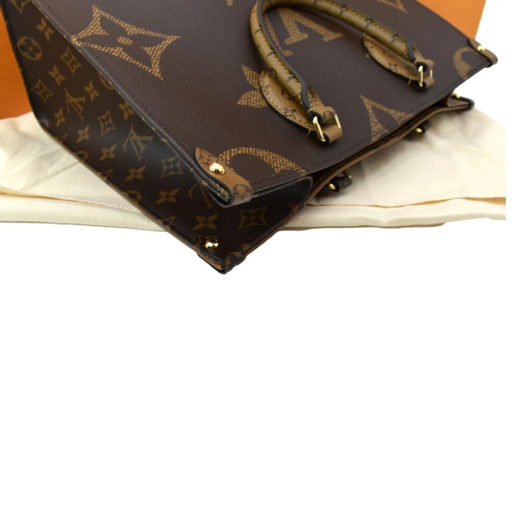 LOUIS VUITTON Onthego MM Giant Monogram Canvas Tote Shoulder Bag Brown