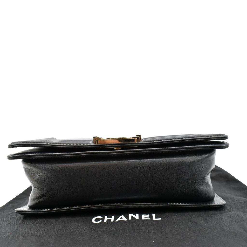 CHANEL Boy Leather Shoulder Bag Bicolor
