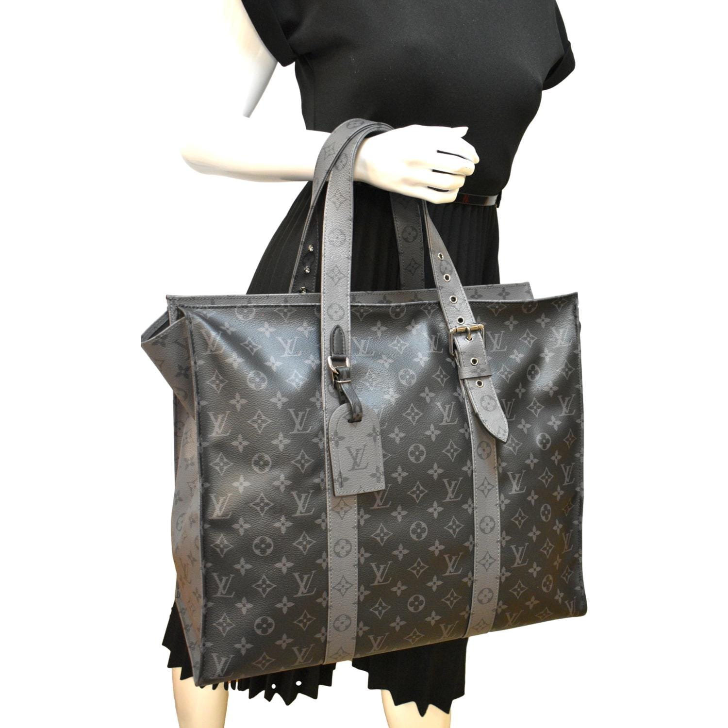LOUIS VUITTON Cabas Zippe GM Monogram Eclipse Tote Bag Black