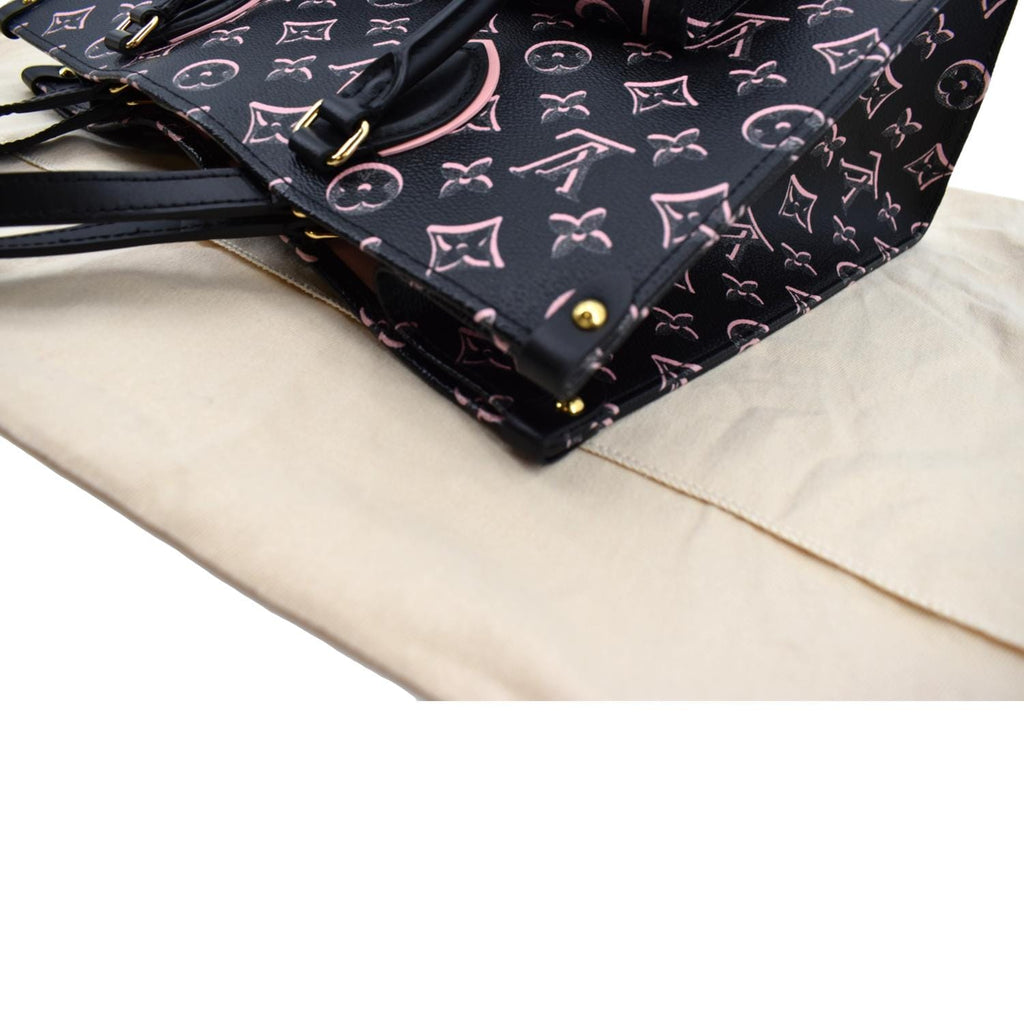 LOUIS VUITTON Onthego MM Fall For You Monogram Canvas Tote Shoulder Bag Black