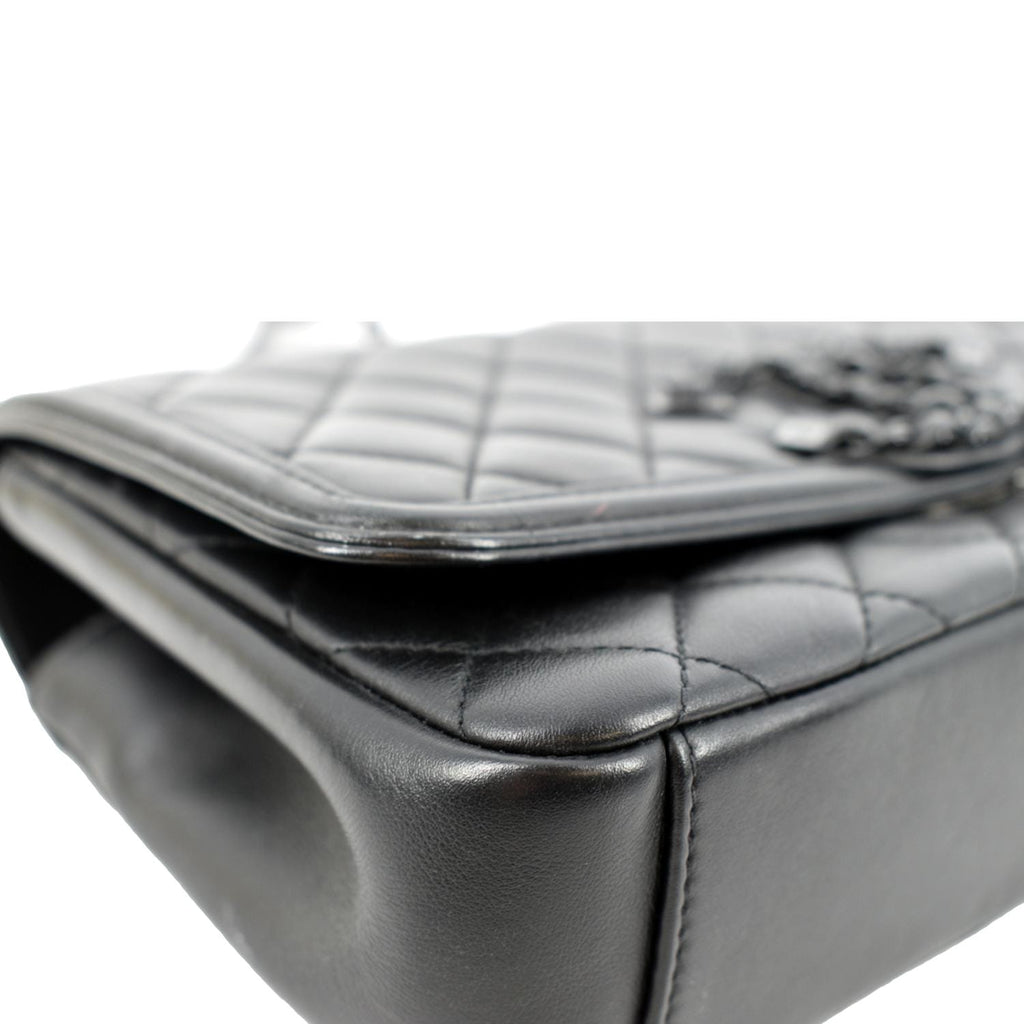 CHANEL Filigree CC Chain Around Leather Crossbody Bag Black