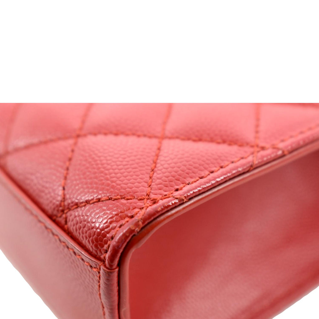 YVES SAINT LAURENT Envelope Flap Matelasse Leather Shoulder Bag Red