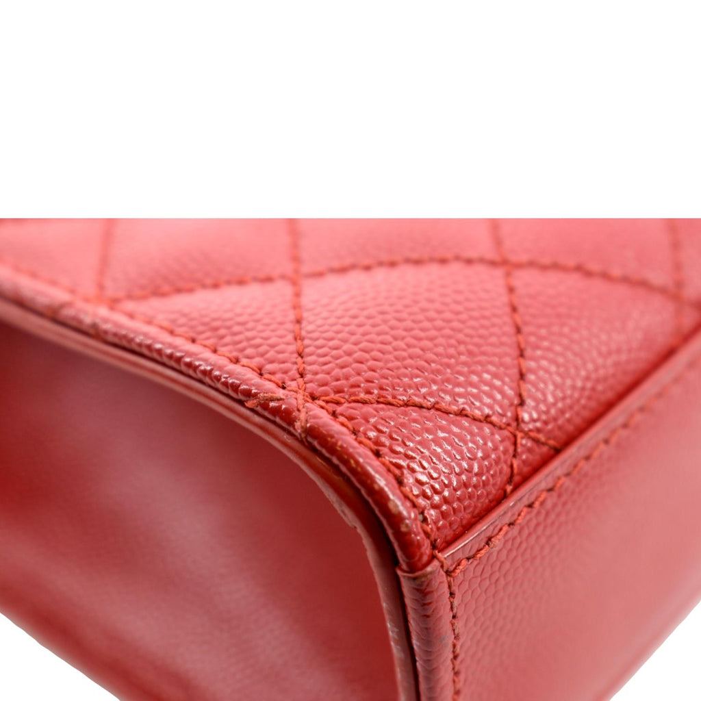 YVES SAINT LAURENT Envelope Flap Matelasse Leather Shoulder Bag Red