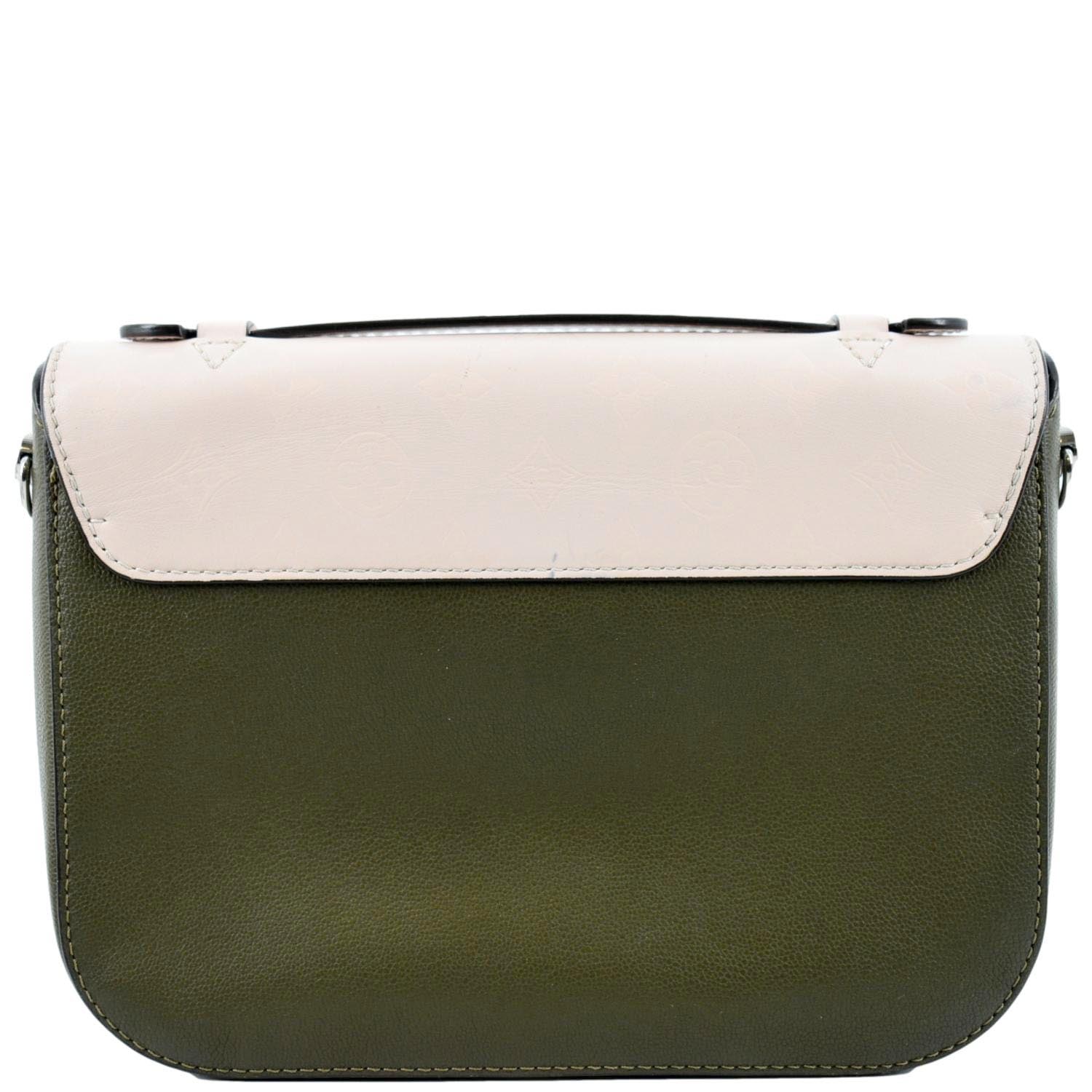 LOUIS VUITTON Very Calfskin Leather Saddle Shoulder Bag Khaki Green