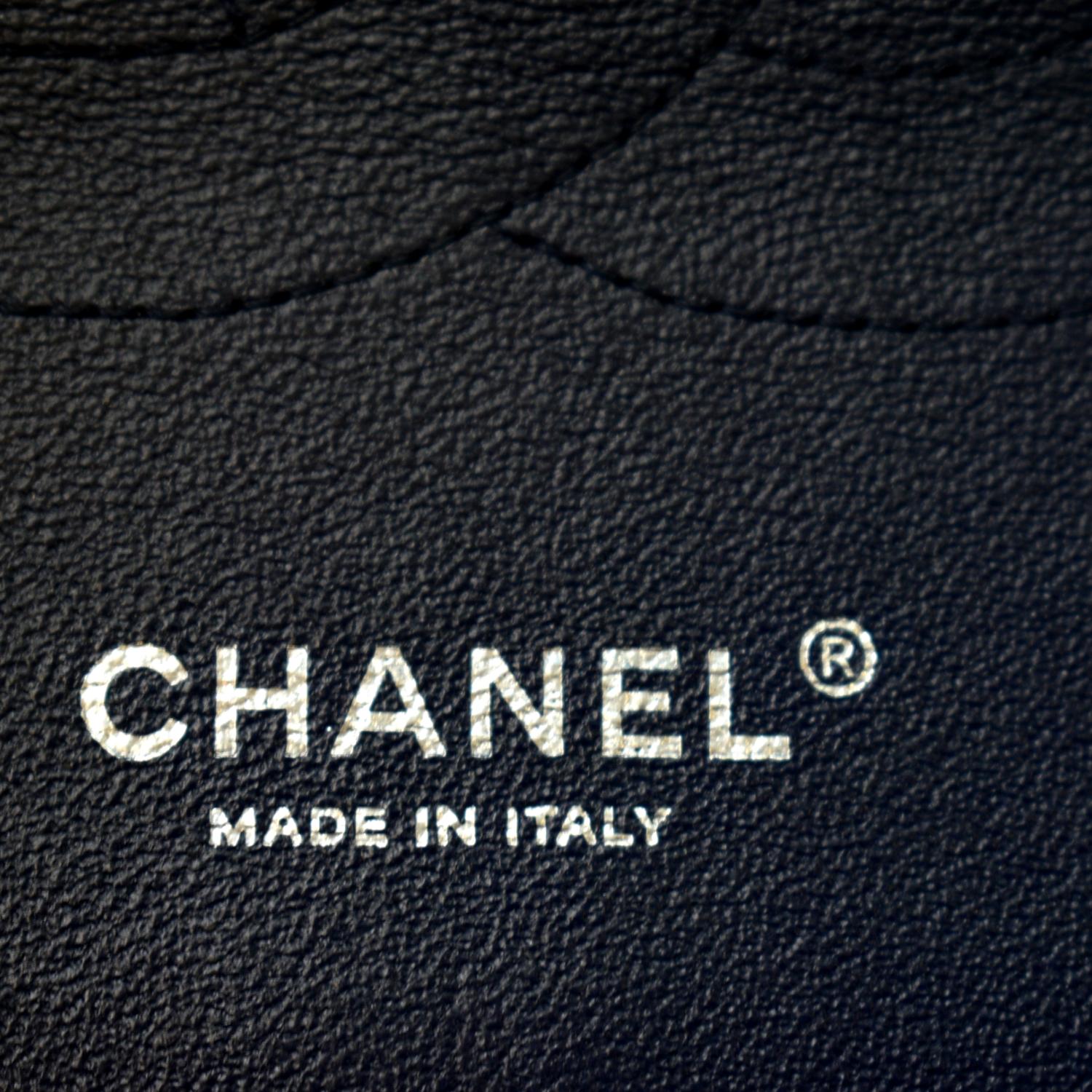 CHANEL Jumbo Double Flap Calfskin Leather Shoulder Bag Navy Blue