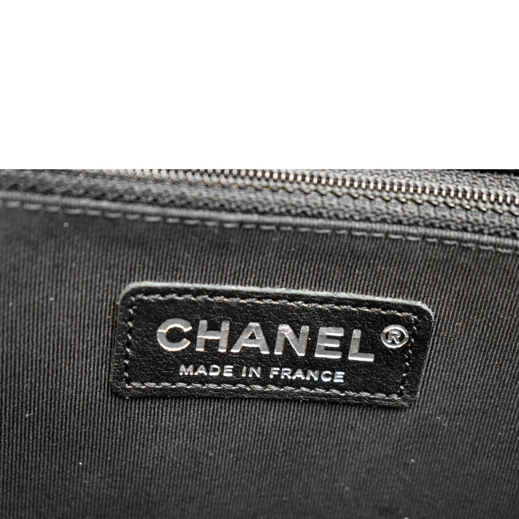 CHANEL Large Boy Flap Leather Shoulder Bag Black