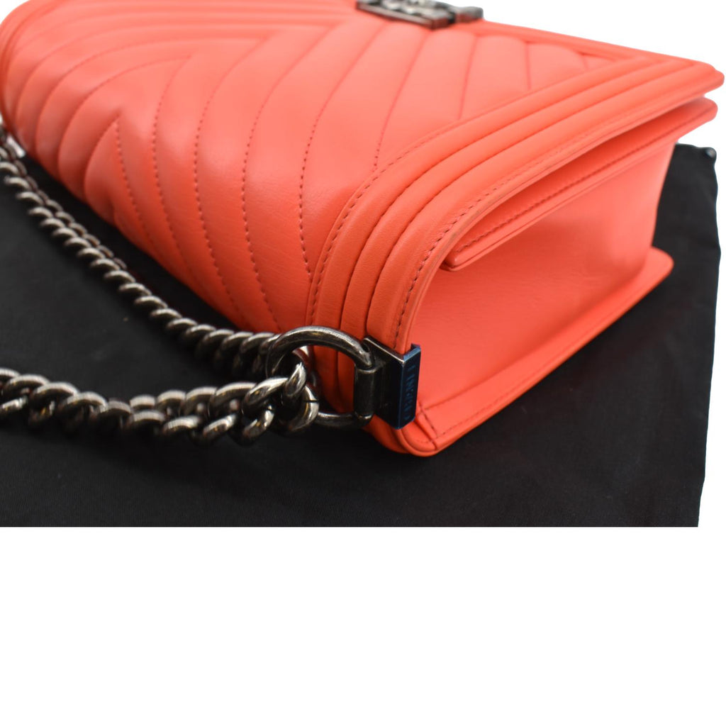 CHANEL Medium Boy Flap Chevron Quilted Calfskin Shoulder Bag Red
