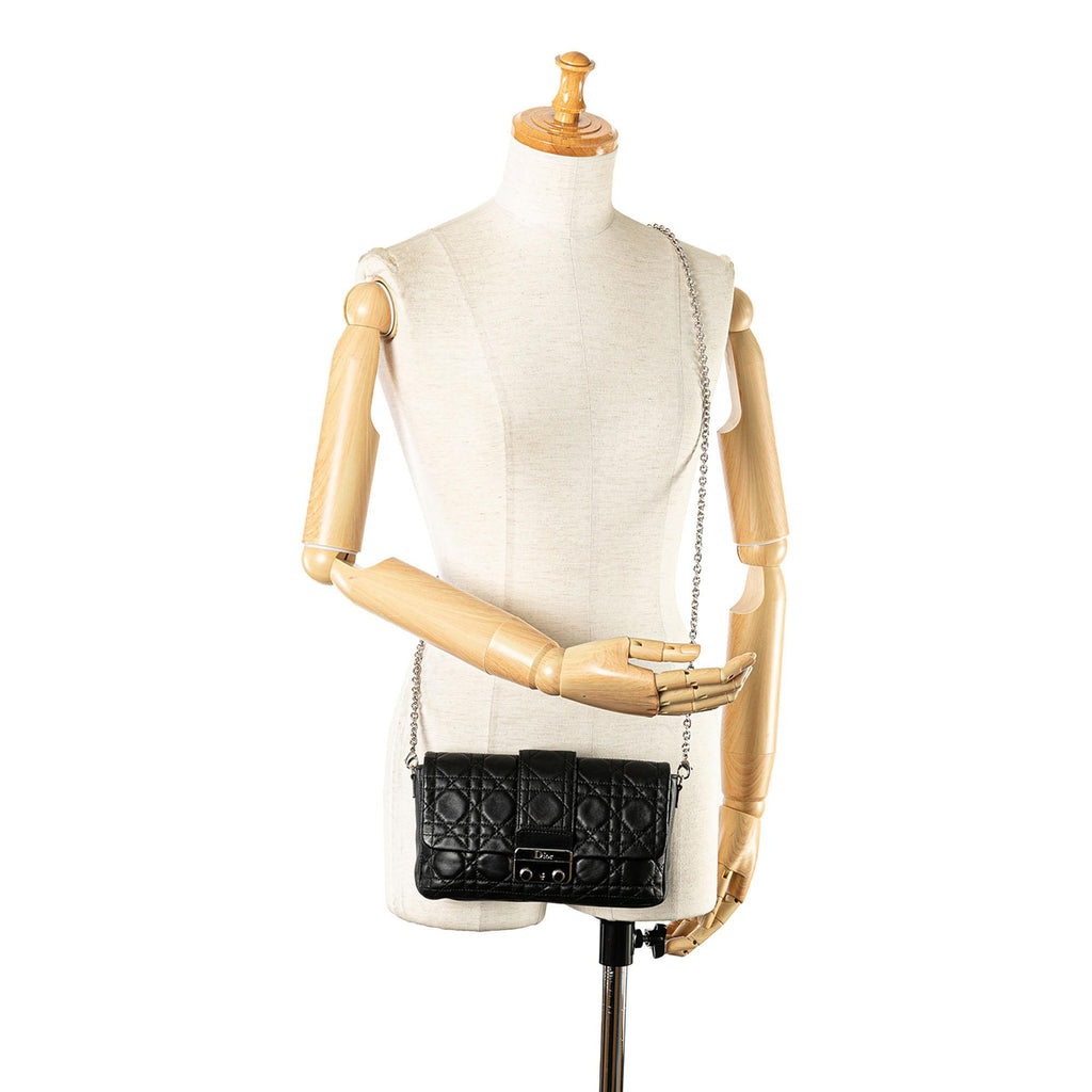 Dior Lambskin Cannage New Lock Pouch (SHG-G0dqMP)