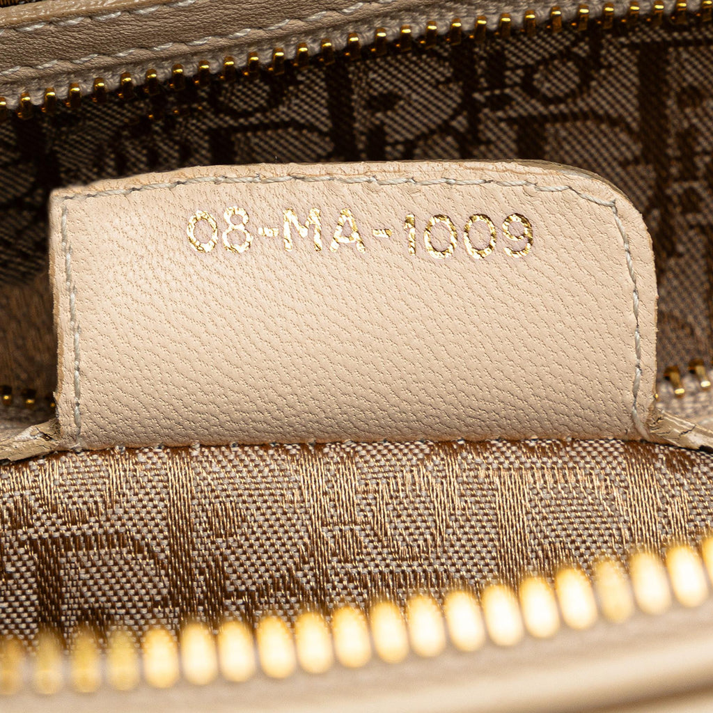 Dior Large Lambskin Cannage Lady Dior (SHG-Taw0H5)