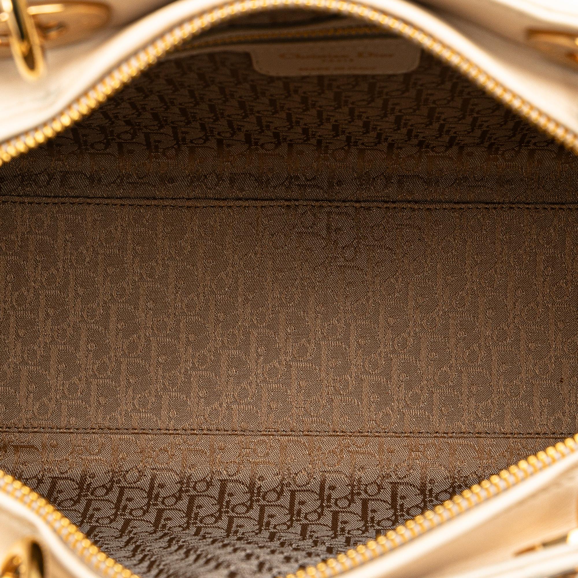 Dior Large Lambskin Cannage Lady Dior (SHG-Taw0H5)