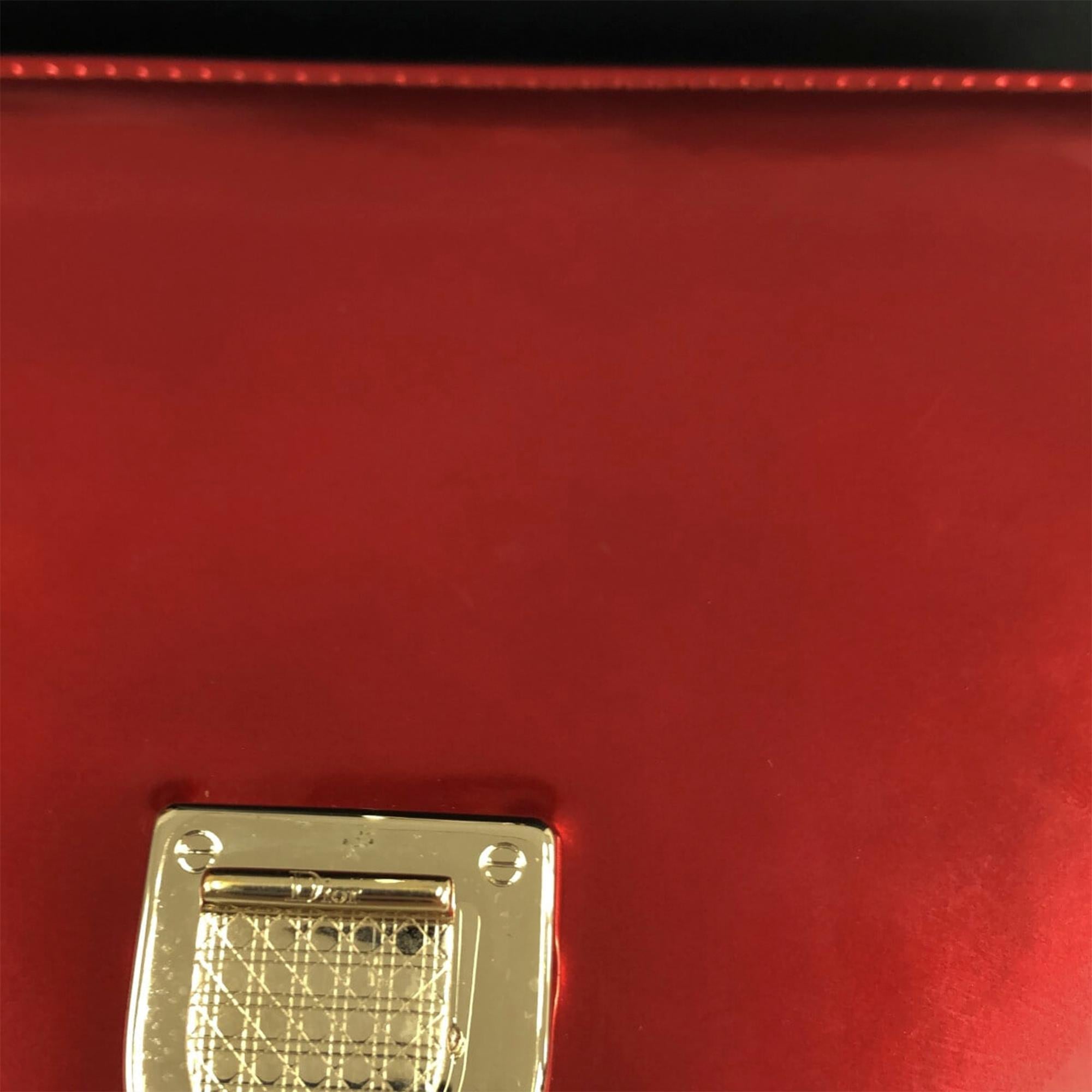 Dior Patent Microcannage Diorama Crossbody Bag (SHG-nk7GZA)
