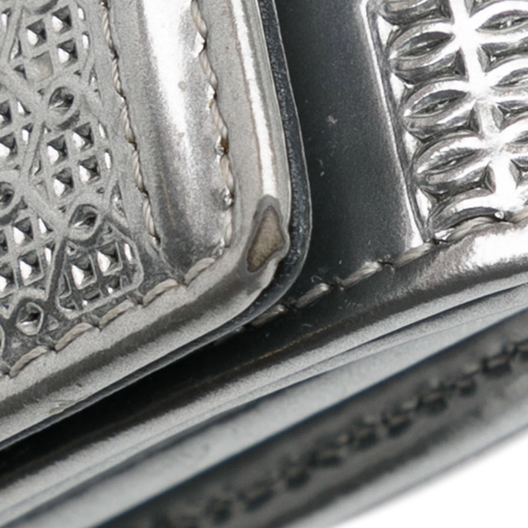 Dior Patent Microcannage Diorama Wallet on Chain (SHG-1ZSxWm)
