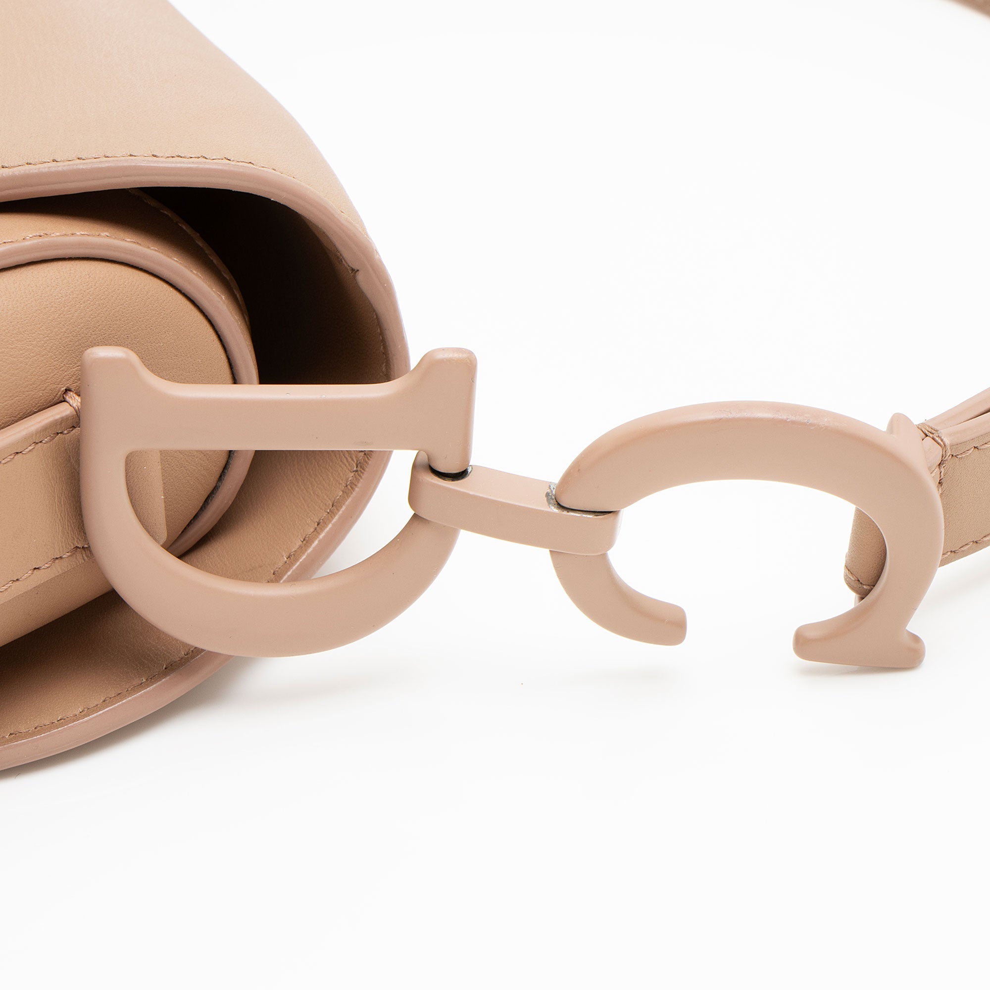 Dior Ultramatte Calfskin Saddle Bag (SHF-LXNddA)