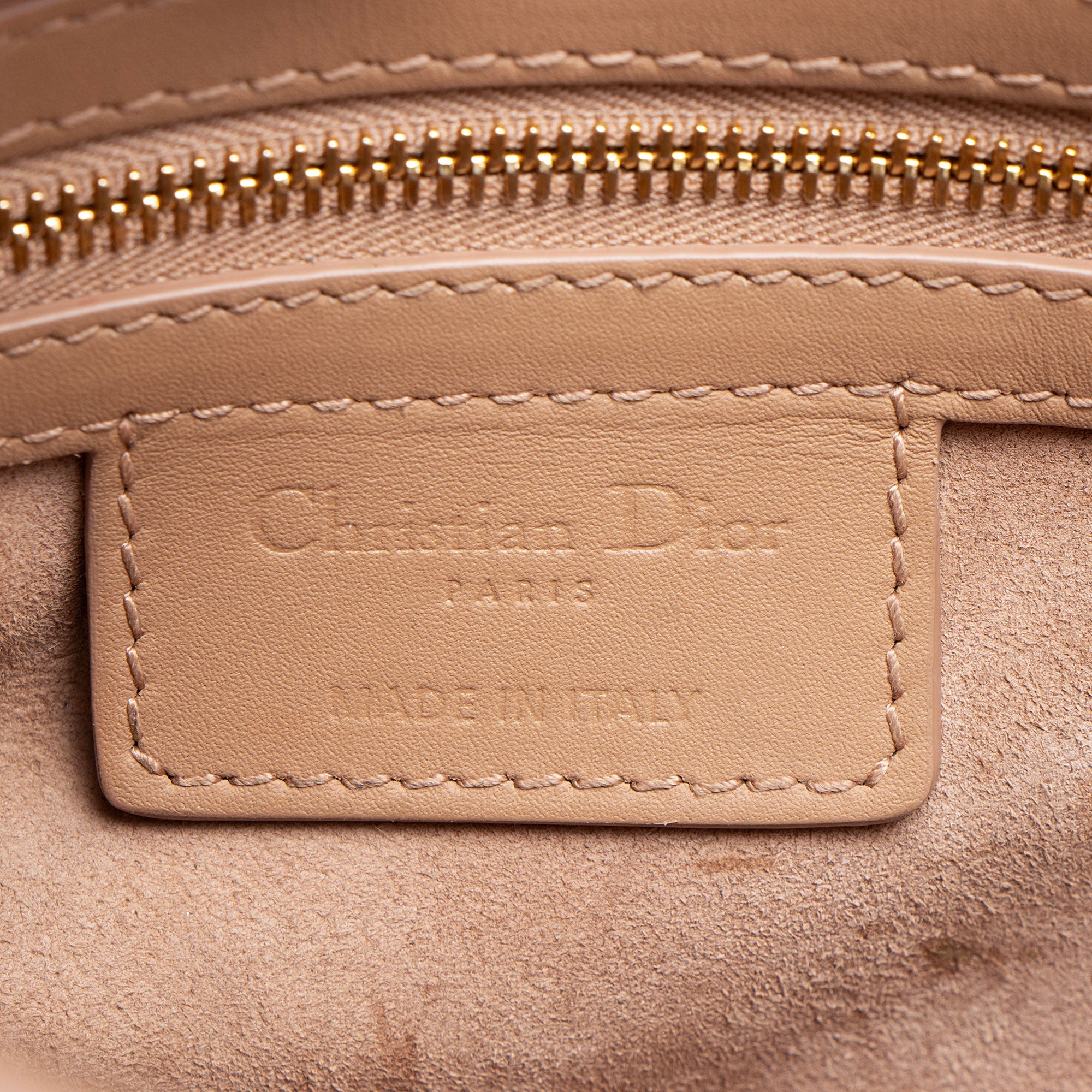 Dior Ultramatte Calfskin Saddle Bag (SHF-LXNddA)