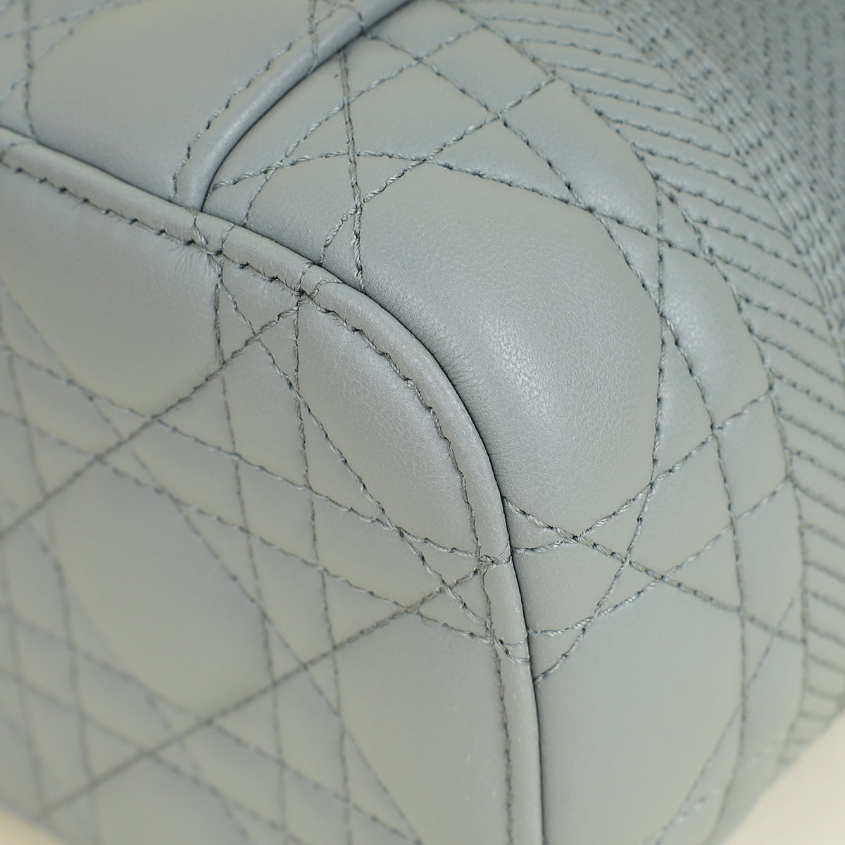 Christian Dior Grey Cannage Diortravel Vanity Case