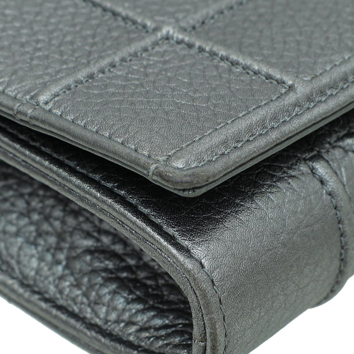 Christian Dior Metallic Grey Diorama Wallet On Chain