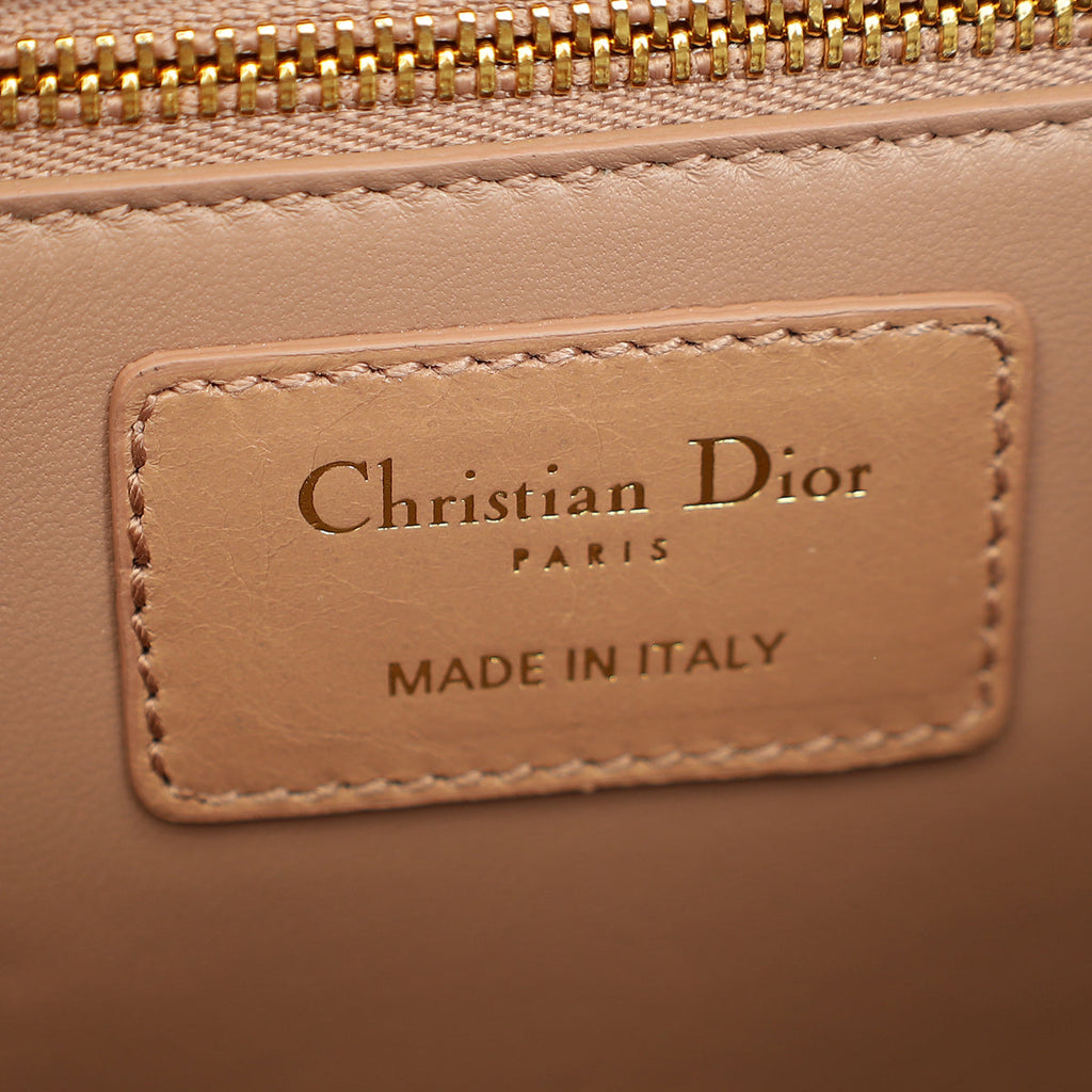 Christian Dior Fard 30 Montaigne Flap Bag