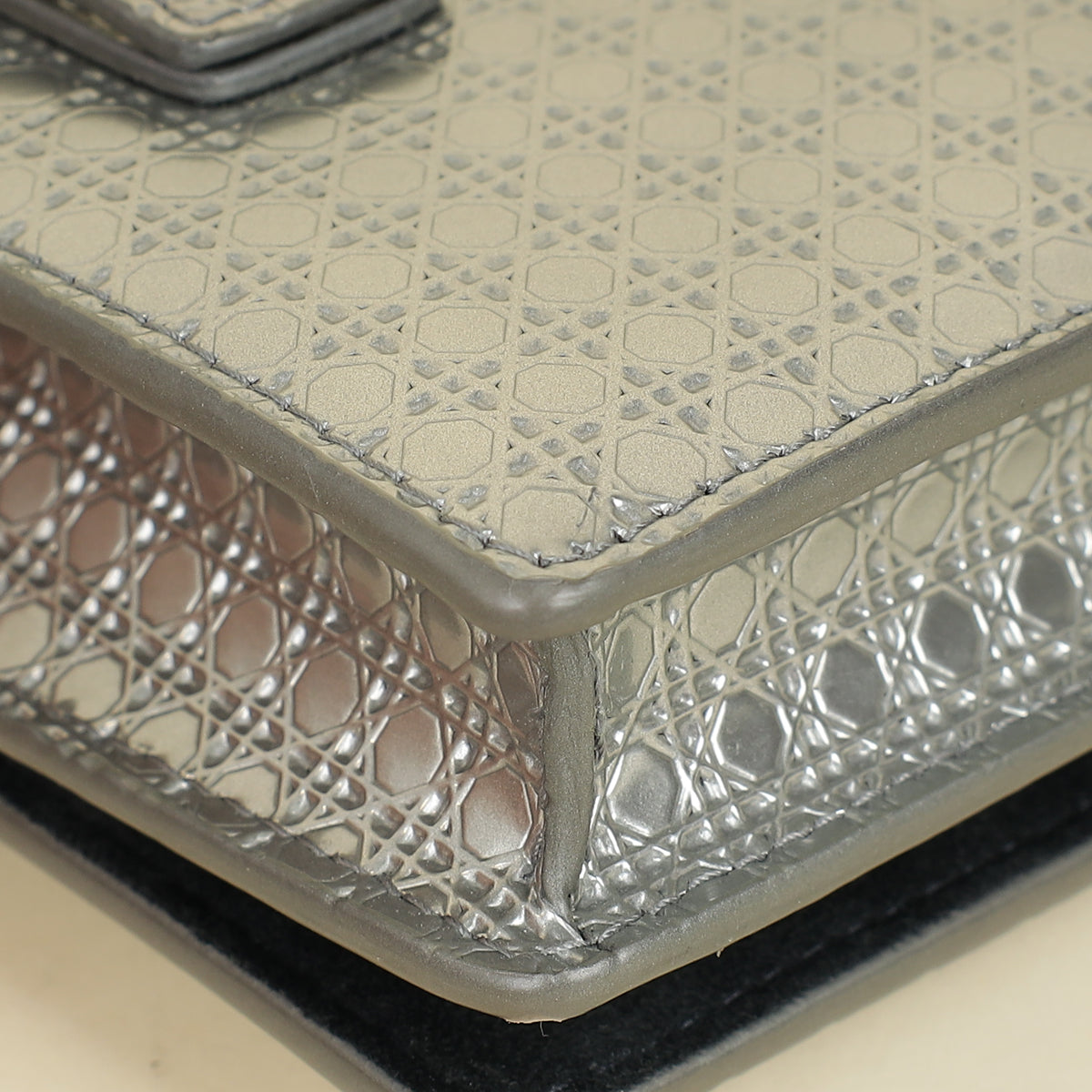 Christian Dior Silver 30 Montaigne Microcannge 2 Way Chain Pouch