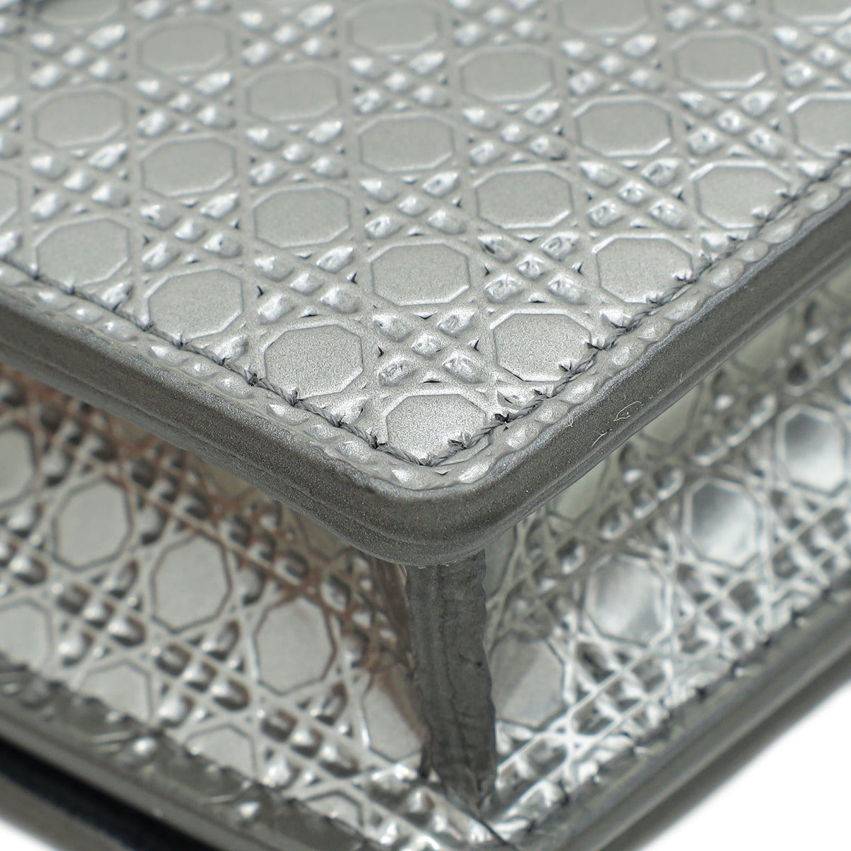 Christian Dior Silver 30 Montaigne Micro Cannage 2 In 1 Pouch