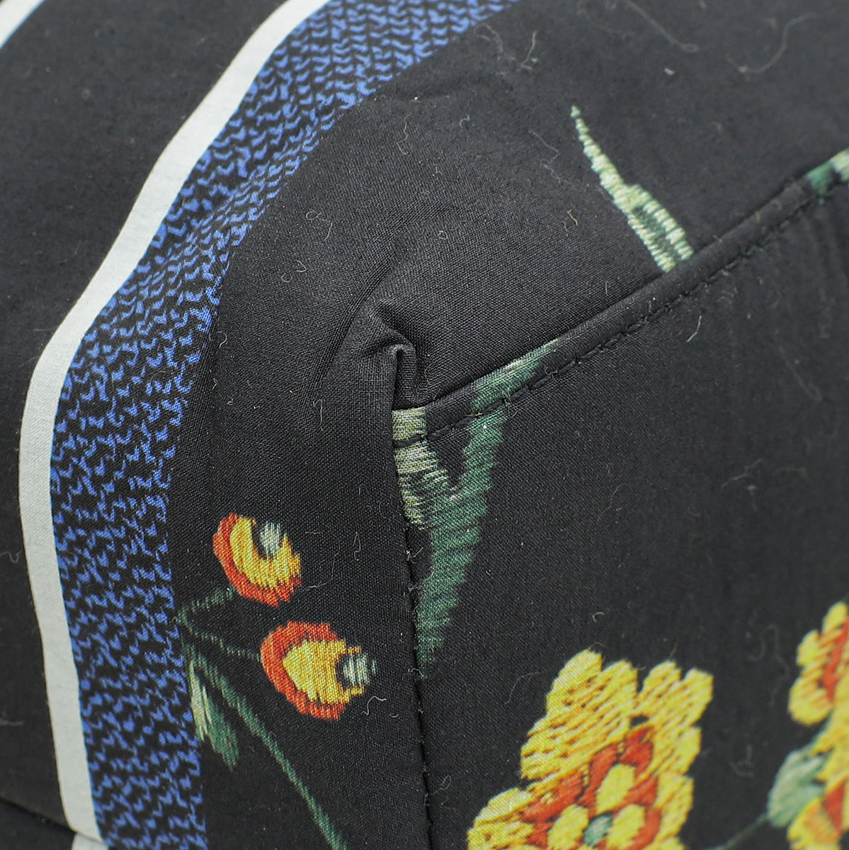 Christian Dior Black Multicolor Petites Fleurs Print Diortravel Nomad Medium Pouch