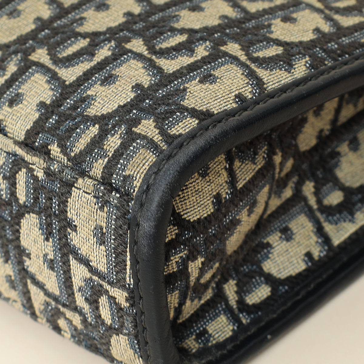 Christian Dior Bicolor Oblique 30 Montaigne Dea Pouch