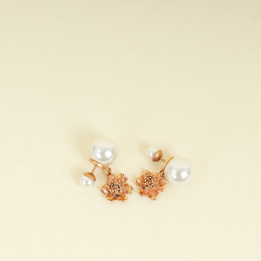 Christian Dior Rose Gold White Pearl Tribales Flower Earrings