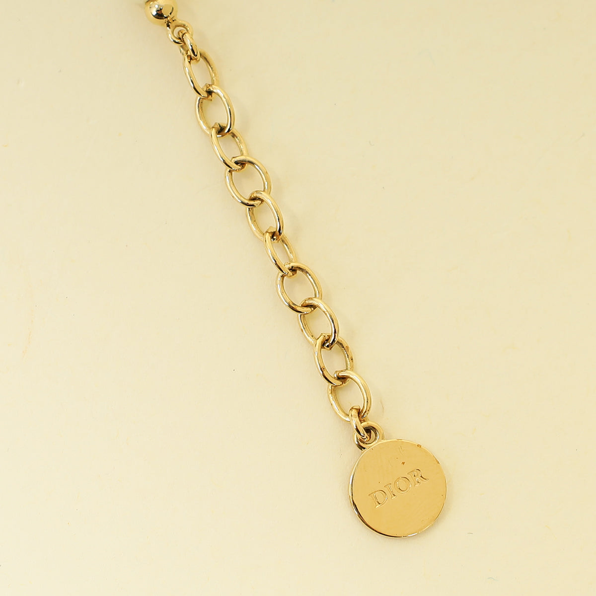 Christian Dior White 30 Montaigne Short Necklace