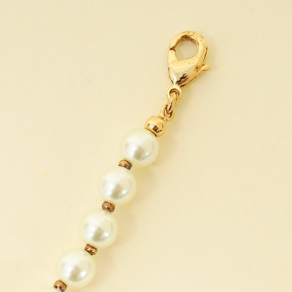 Christian Dior White 30 Montaigne Short Necklace