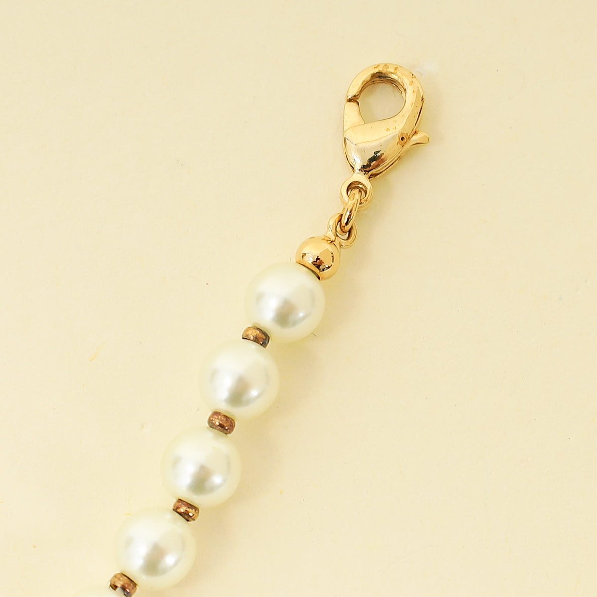 Christian Dior White 30 Montaigne Short Necklace