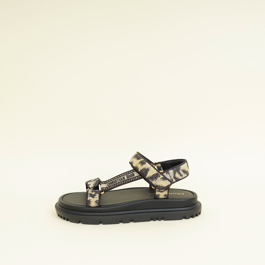 Christian Dior Bicolor Mizza Cotton Embroidered D-Wave Sandal 38
