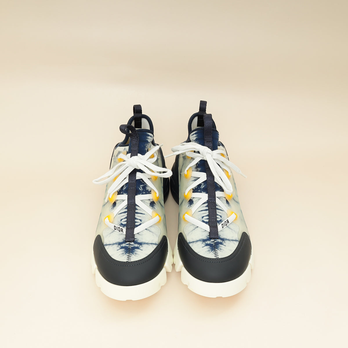 Christian Dior Bicolor Tie & Dior D Connect Sneakers 40