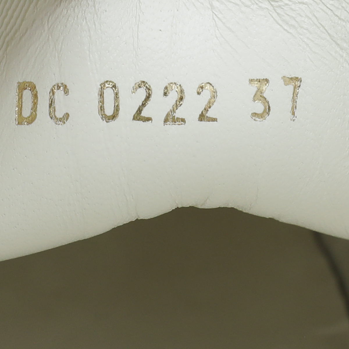 Christian Dior Milk Walk'n'Dior Low Top Sneaker 37
