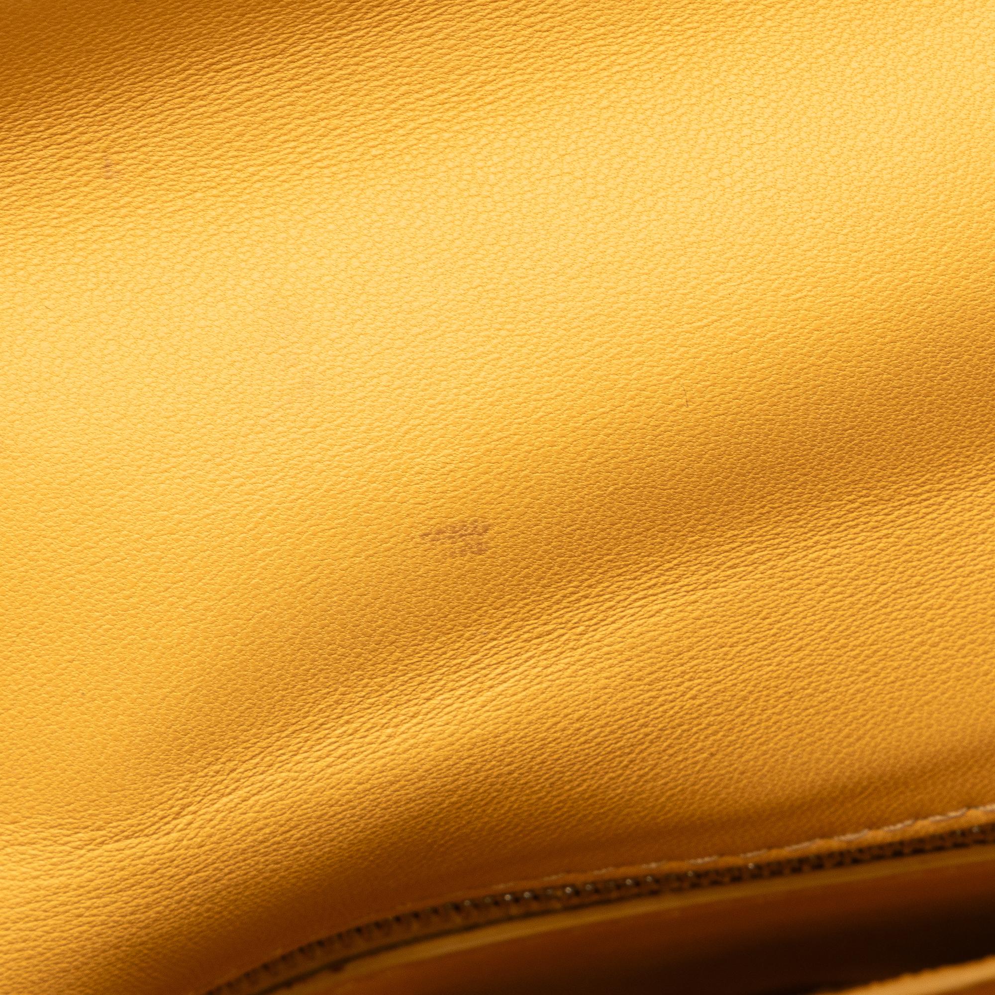 Fendi BeBaguette Chain Bag (SHG-tRxsIj)