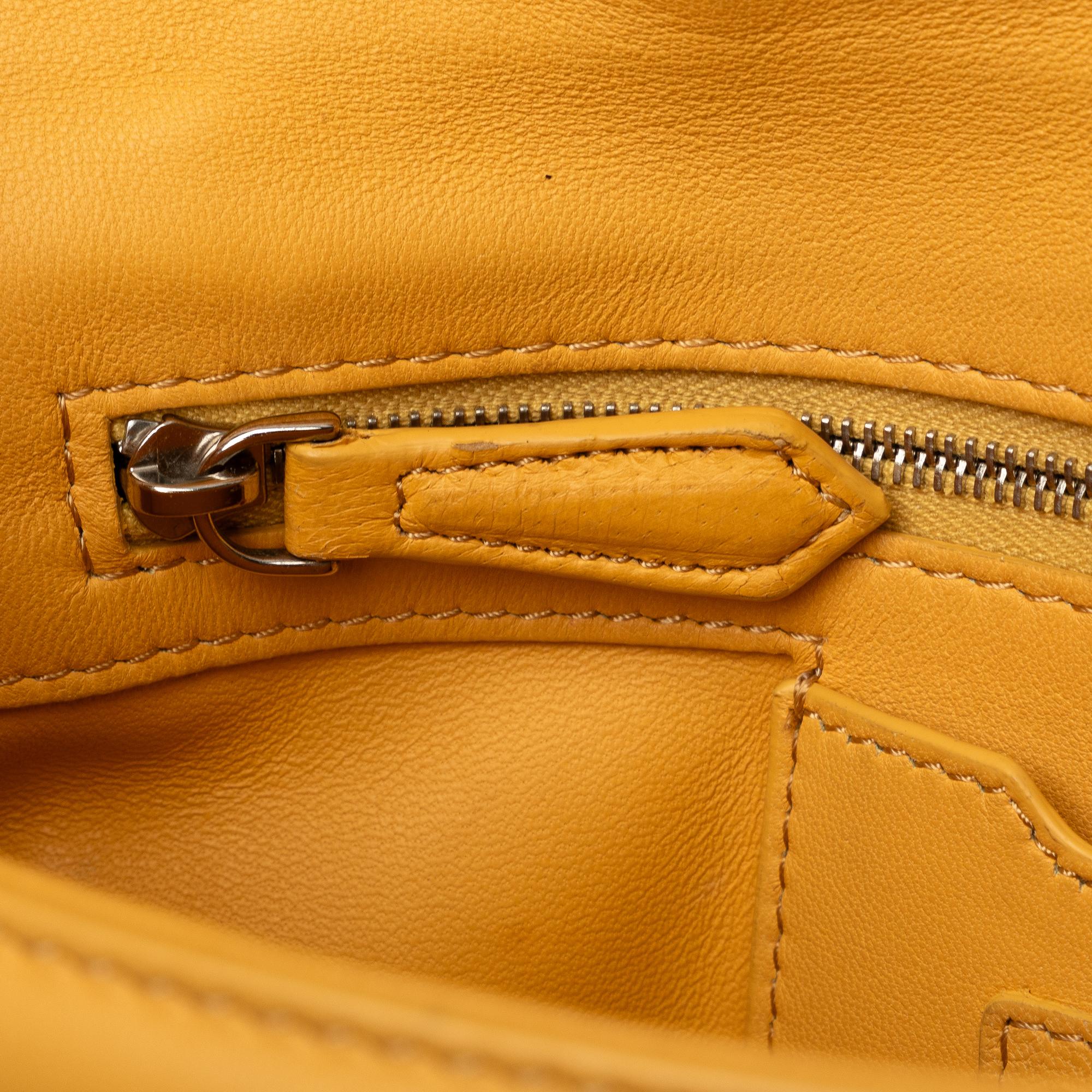Fendi BeBaguette Chain Bag (SHG-tRxsIj)