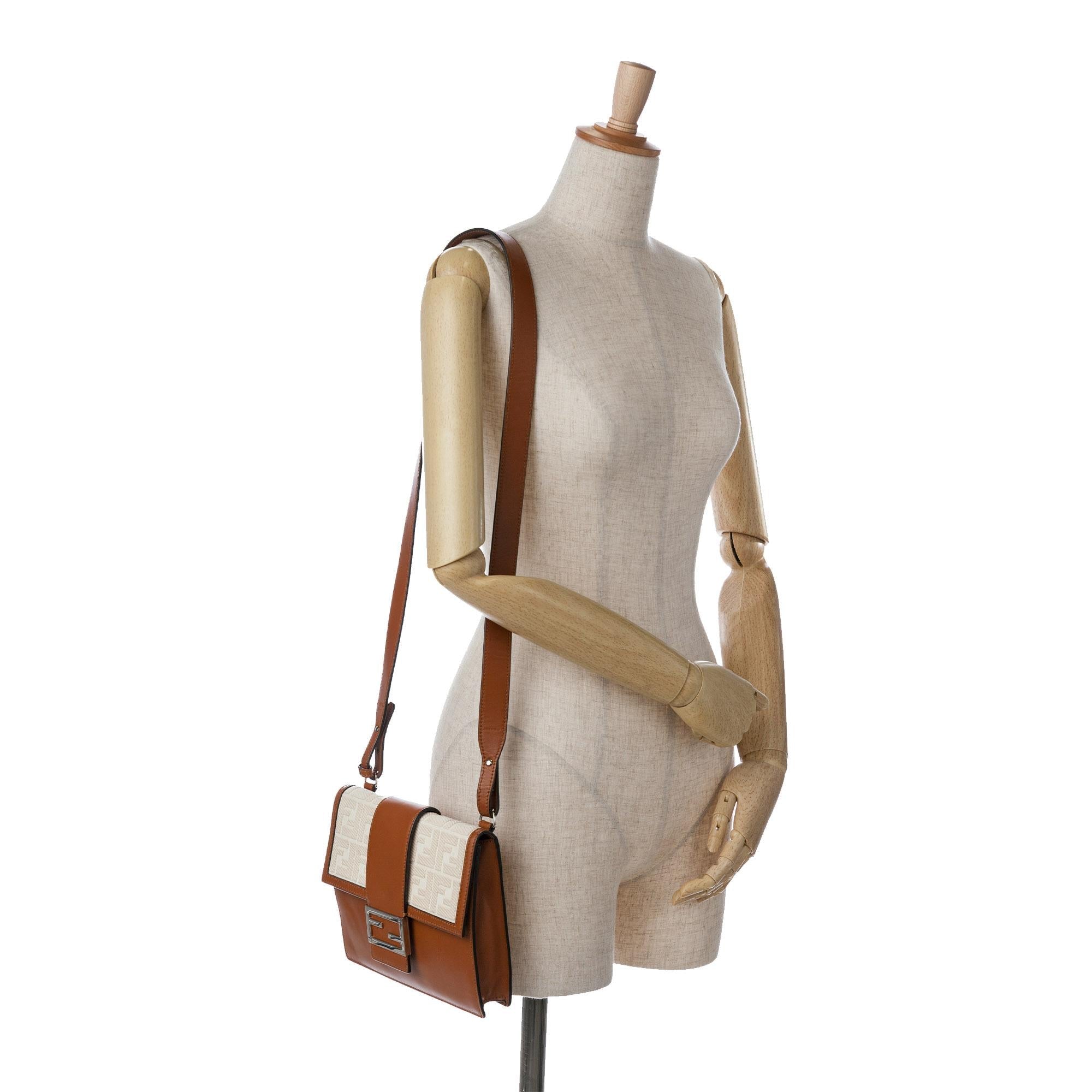 Fendi FF 1974 Flat Baguette