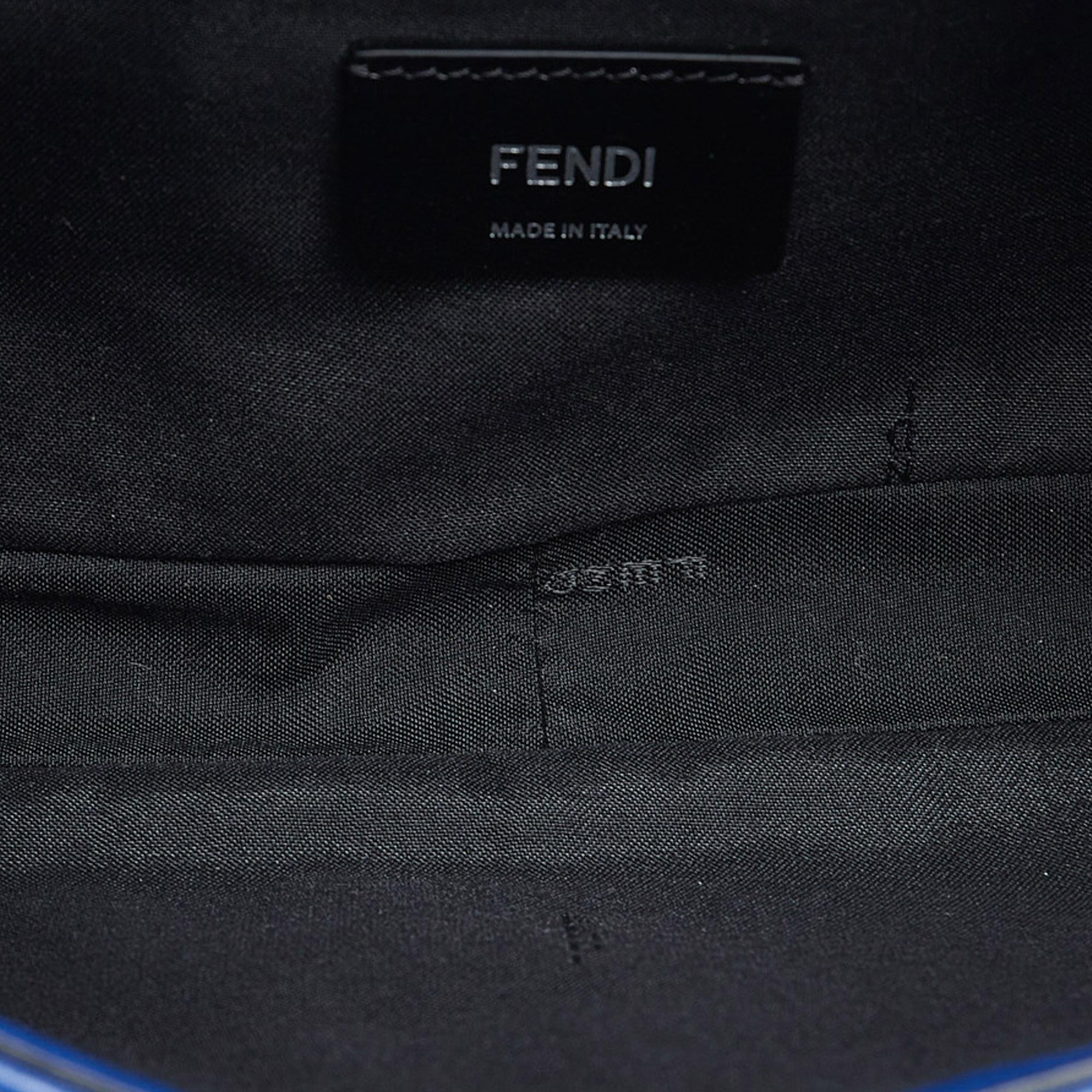 Fendi FF Embossed Baguette (SHG-hKCSA6)