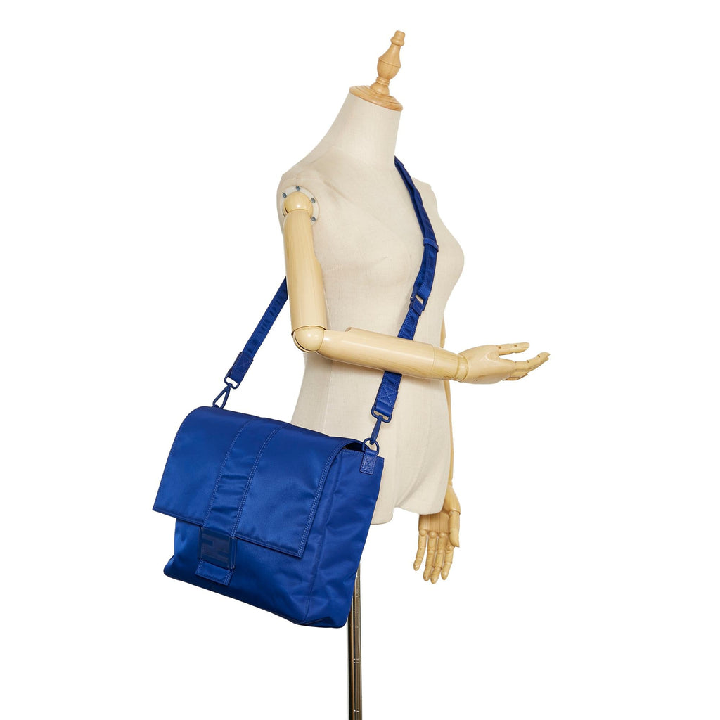 Fendi FF Lock Crossbody (SHG-luoMnS)