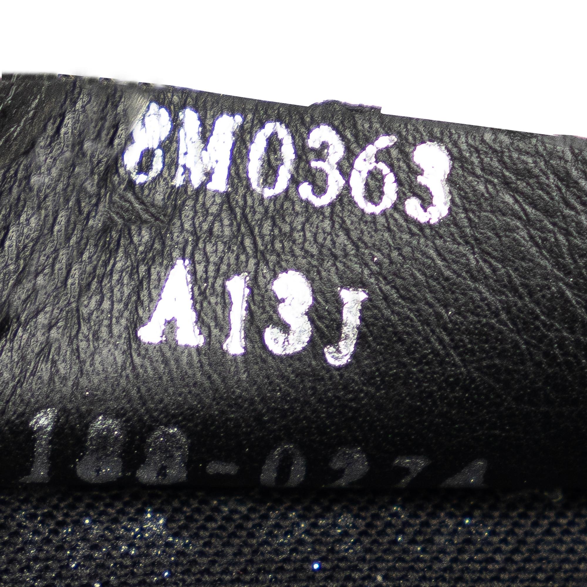 Fendi Fun Fair Studded Clutch (SHG-isvUj2)