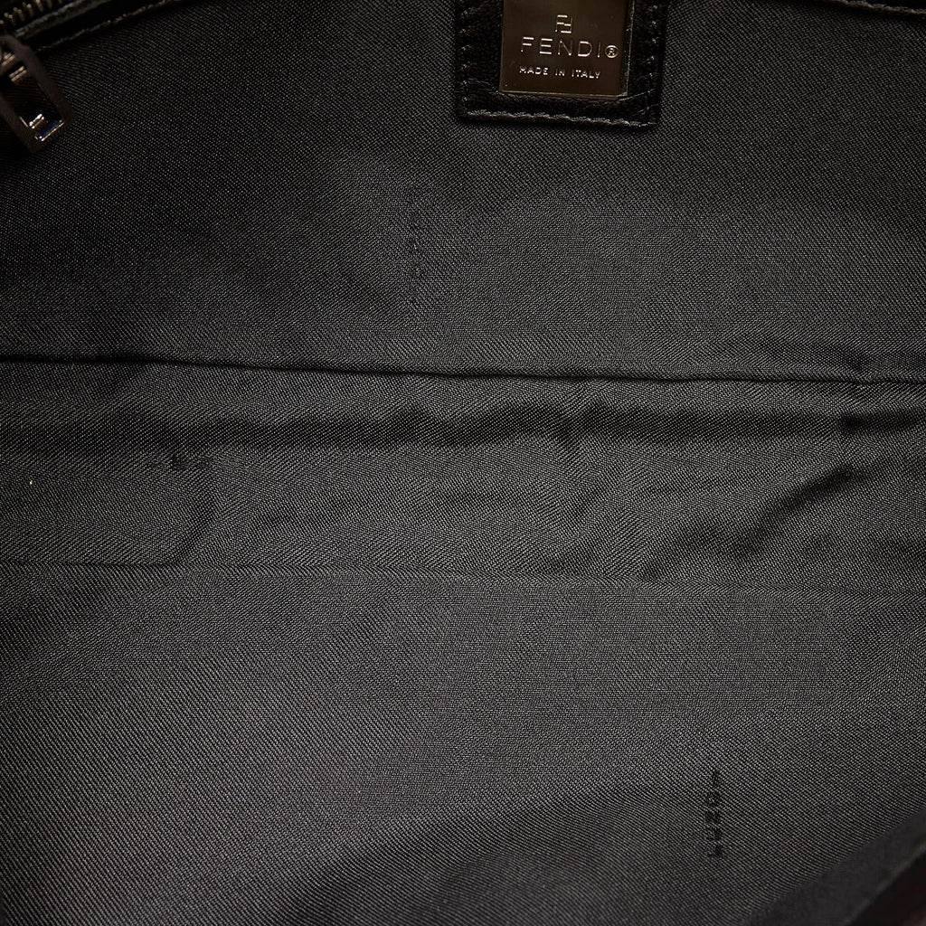 Fendi Leather Baguette (SHG-26704)